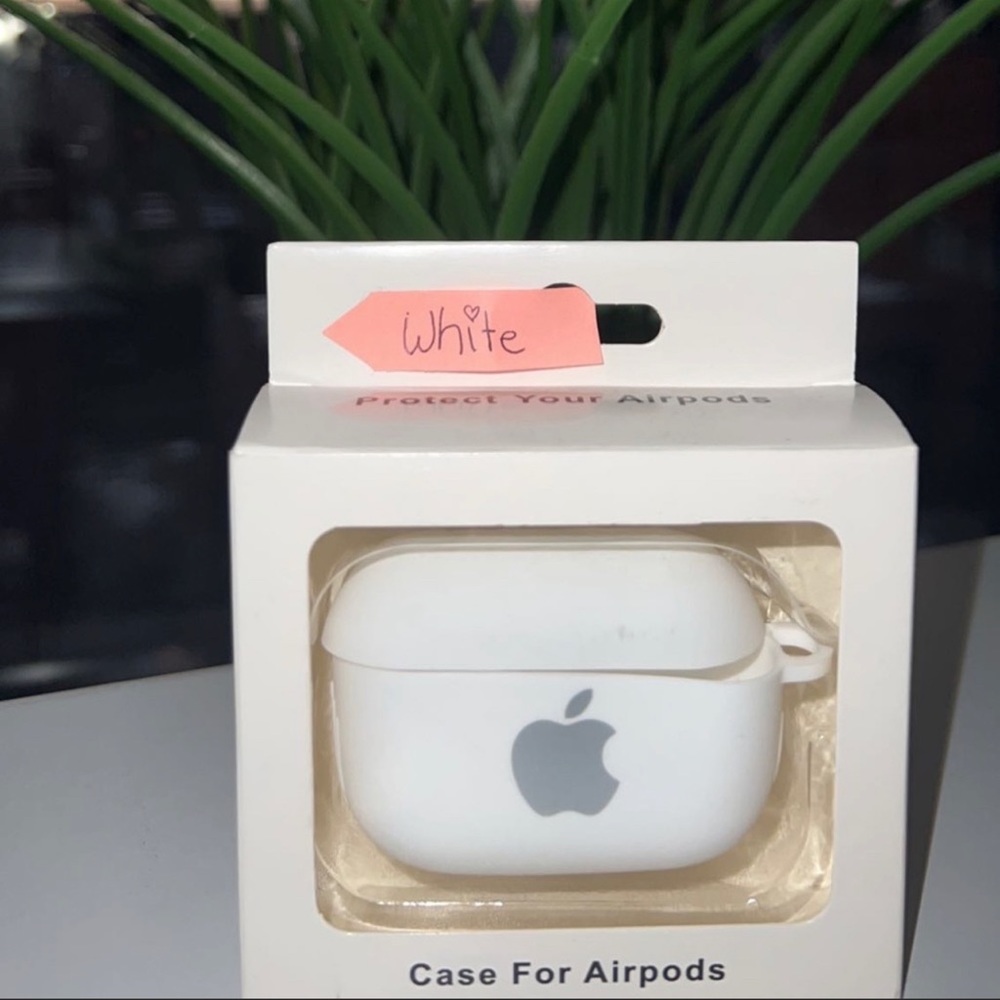airpod pro case - white